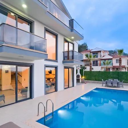 Muzi Villalari Villa *